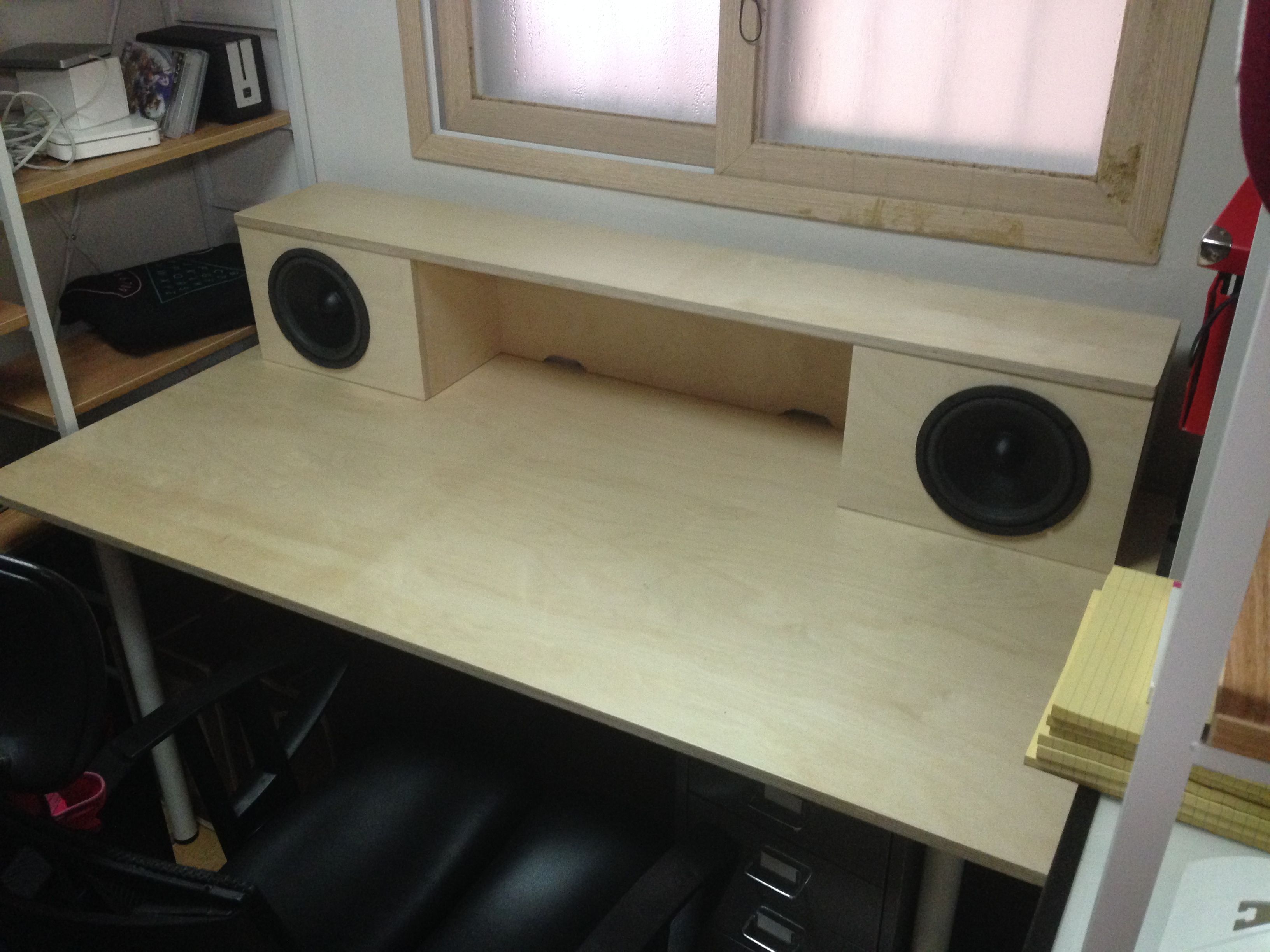 자작합판으로 만든 DIY 스피커 책상 + 소파책상 상판교체. 