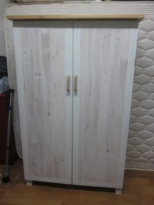 공간박스에 문을 달았어요