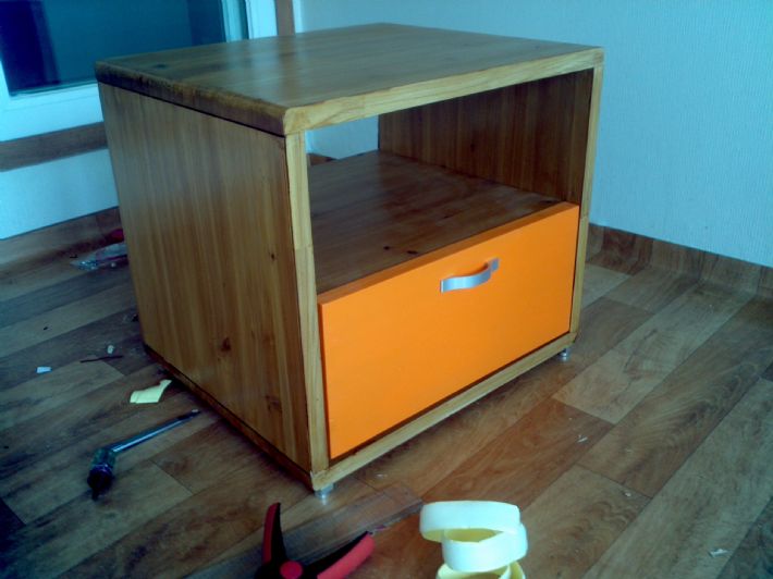 초짜 화장대를 완성했습니다.