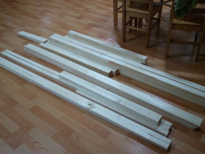 스프러스 판넬로 만든 펑커 침대