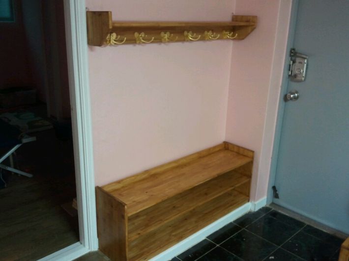 삼나무로 만든 옷걸이선반,신발장,수납장