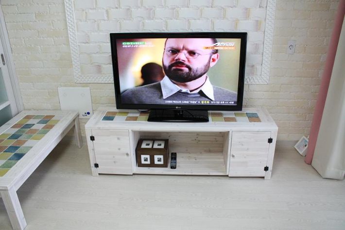 좌탁에 이어서 거실에 놓을 TV거실장~ 제작