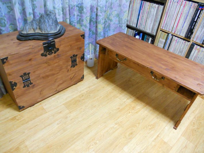 탁자와 반닫이 1조