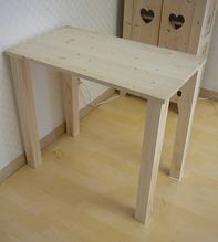 마춤다리 (집성각목 소나무)로 편리하게 작은 테이블 만들기  