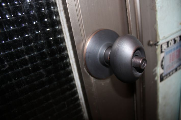 공간수납박스.현관문 손잡이 교체