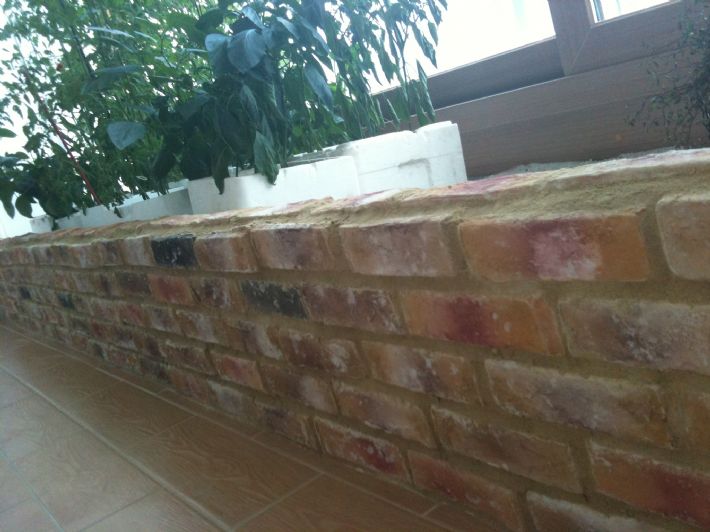 베란다 화단에 파벽돌붙이기