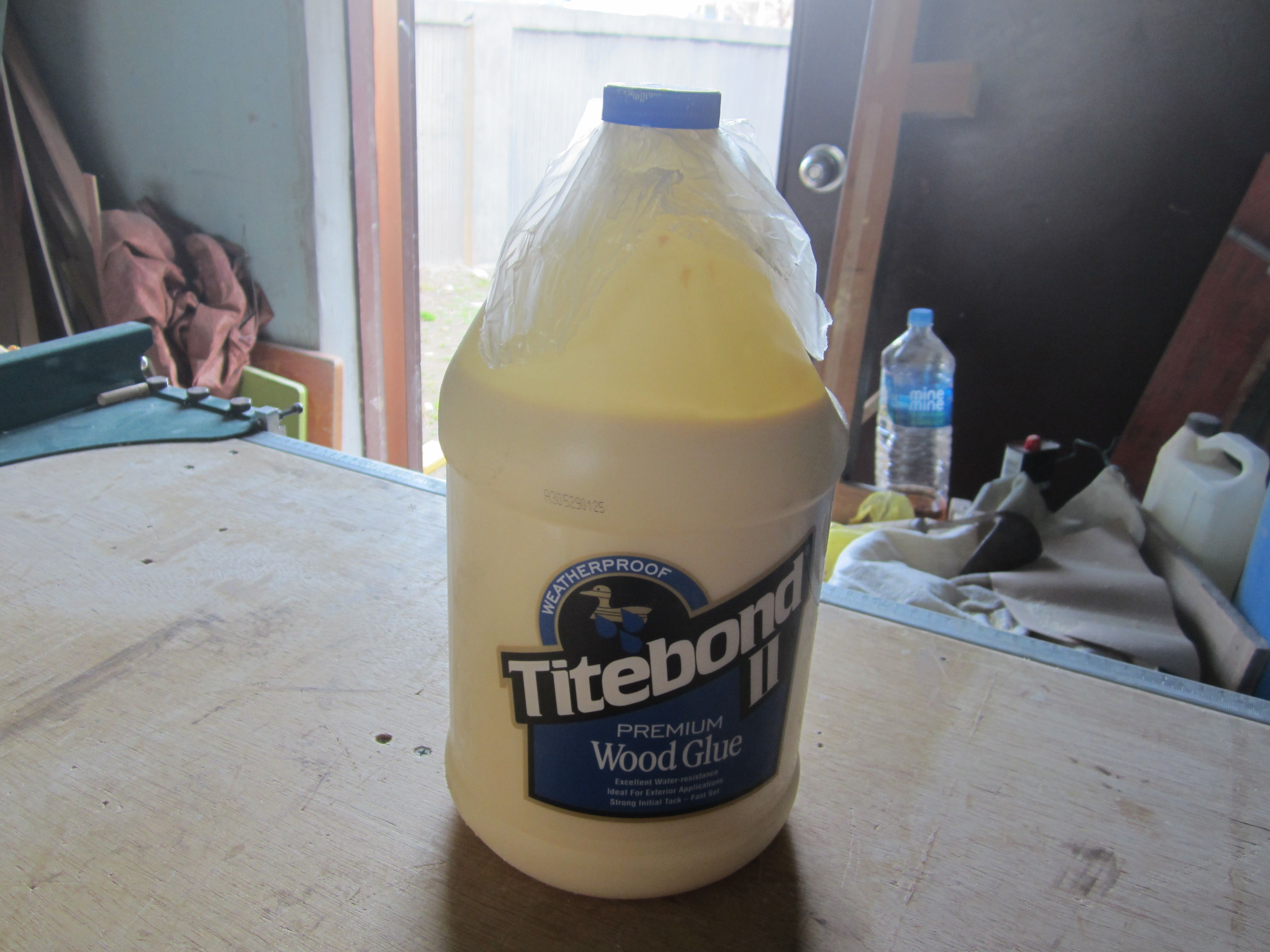 아주 좋은 목공 본드...잘 사용해요! ^^