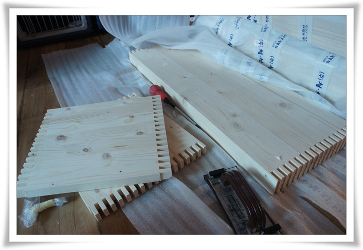 건강테이블로 책장을...