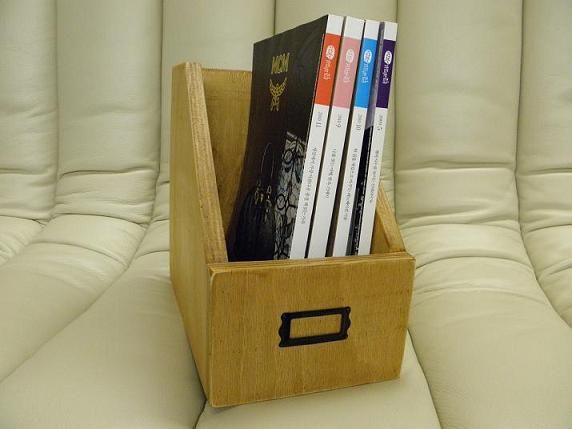 미송합판으로 만든 책꽂이