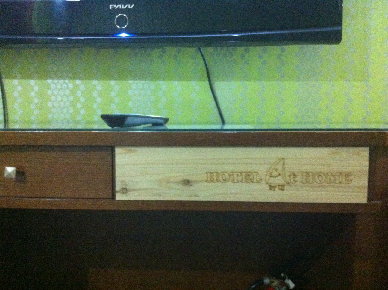 호텔 가구 손보기~