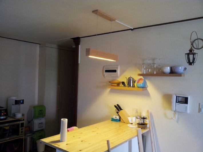 적삼목으로 만든 LED 식탁등