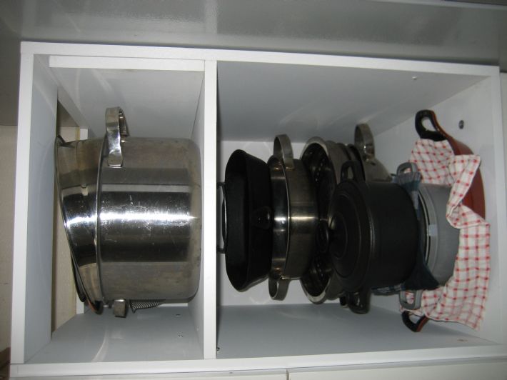 코팅 판재로 싱크대 몸통 조립