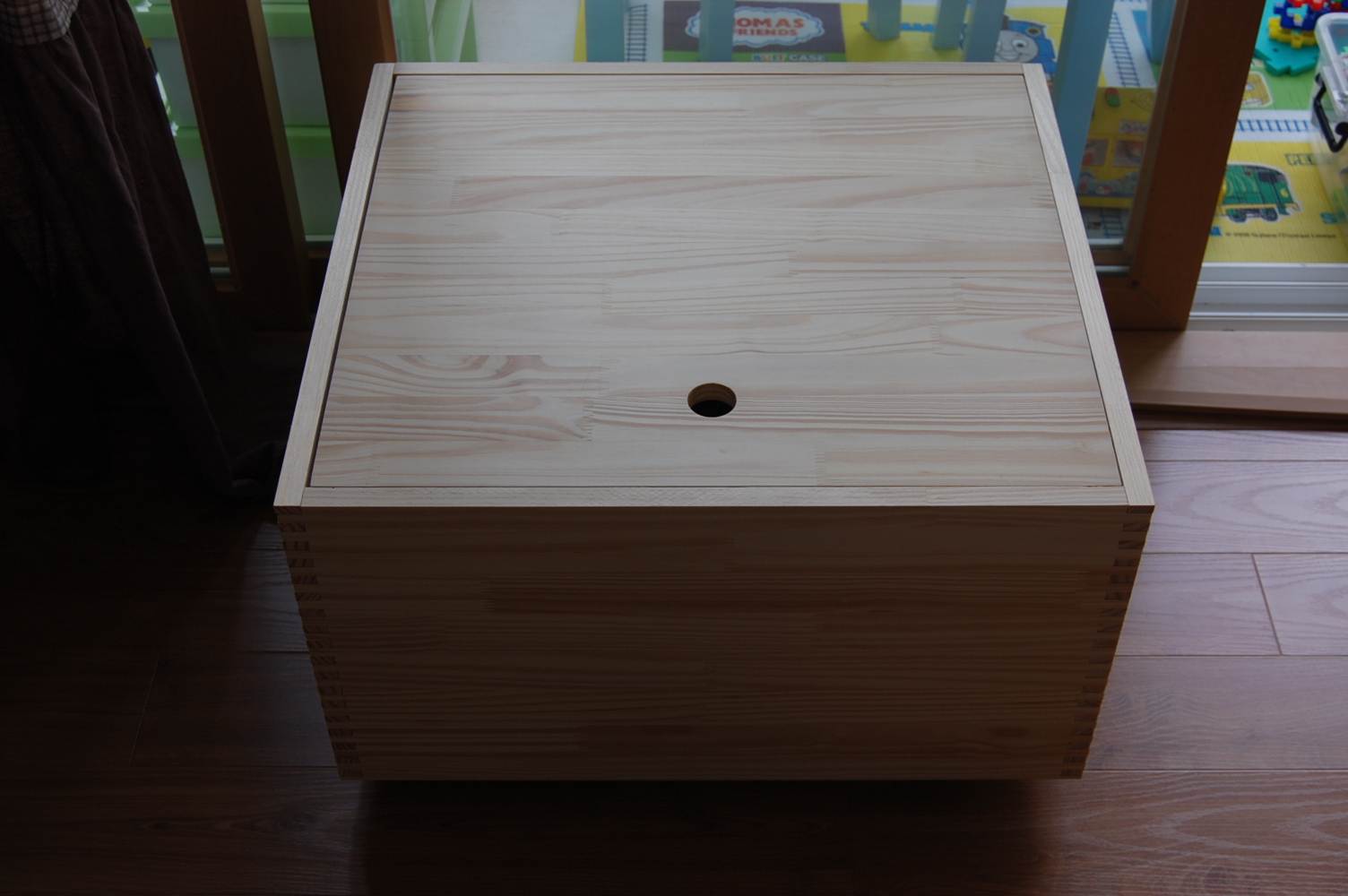 원목 건강 짜임 토이박스(숨은바퀴) 이동식이 프로젝터 보관함으로 변신