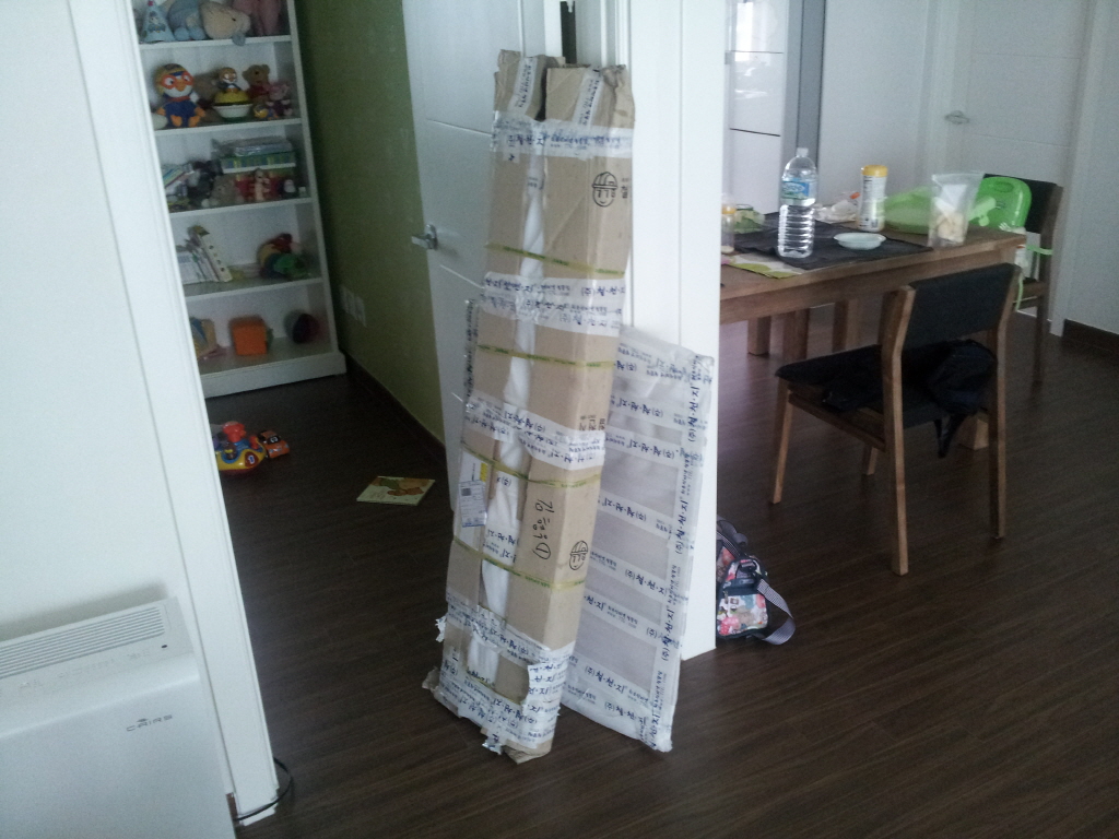 코팅합판=수납장, 집성목1=보조계단 및 의자, 집성목2=스크린받침대