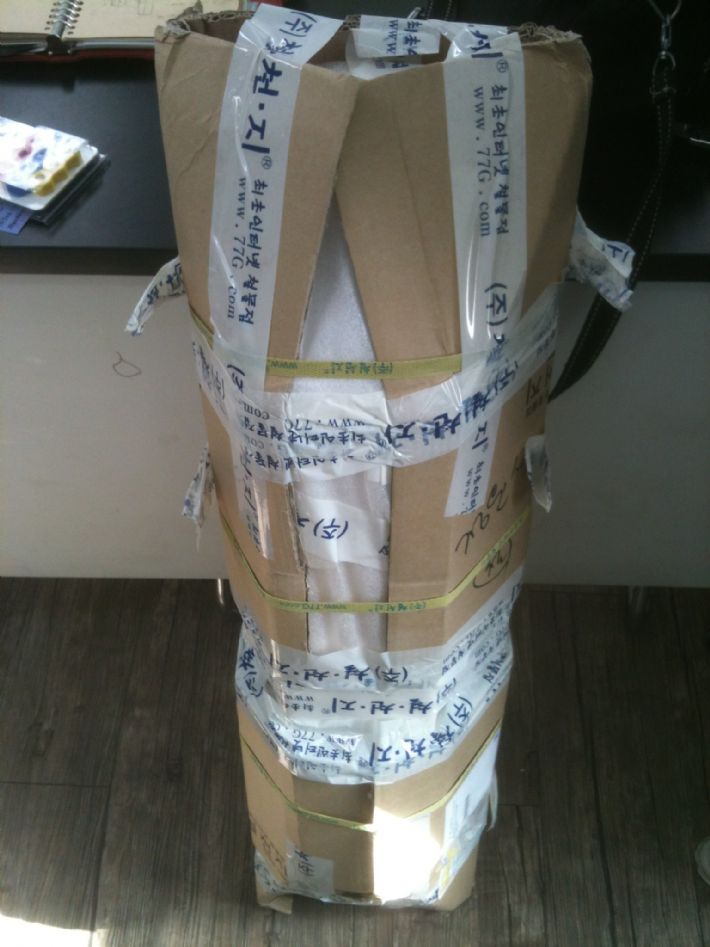 집성목(삼나무)으로 만든 선반