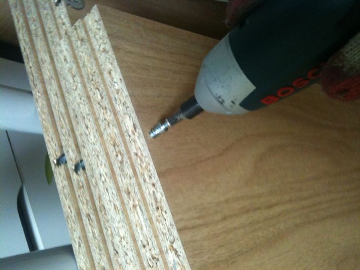 작은방 붙방이장을 한번 만들어 보았어요..