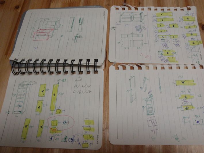 김치냉장고 주변 수납장(삼목)