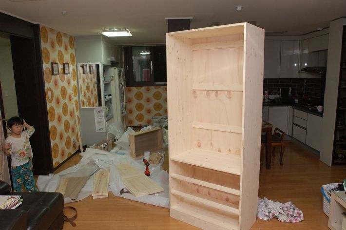 3단 옷장 조립기