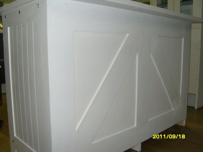 소나무을 보강한 24T타일 아일랜드식탁