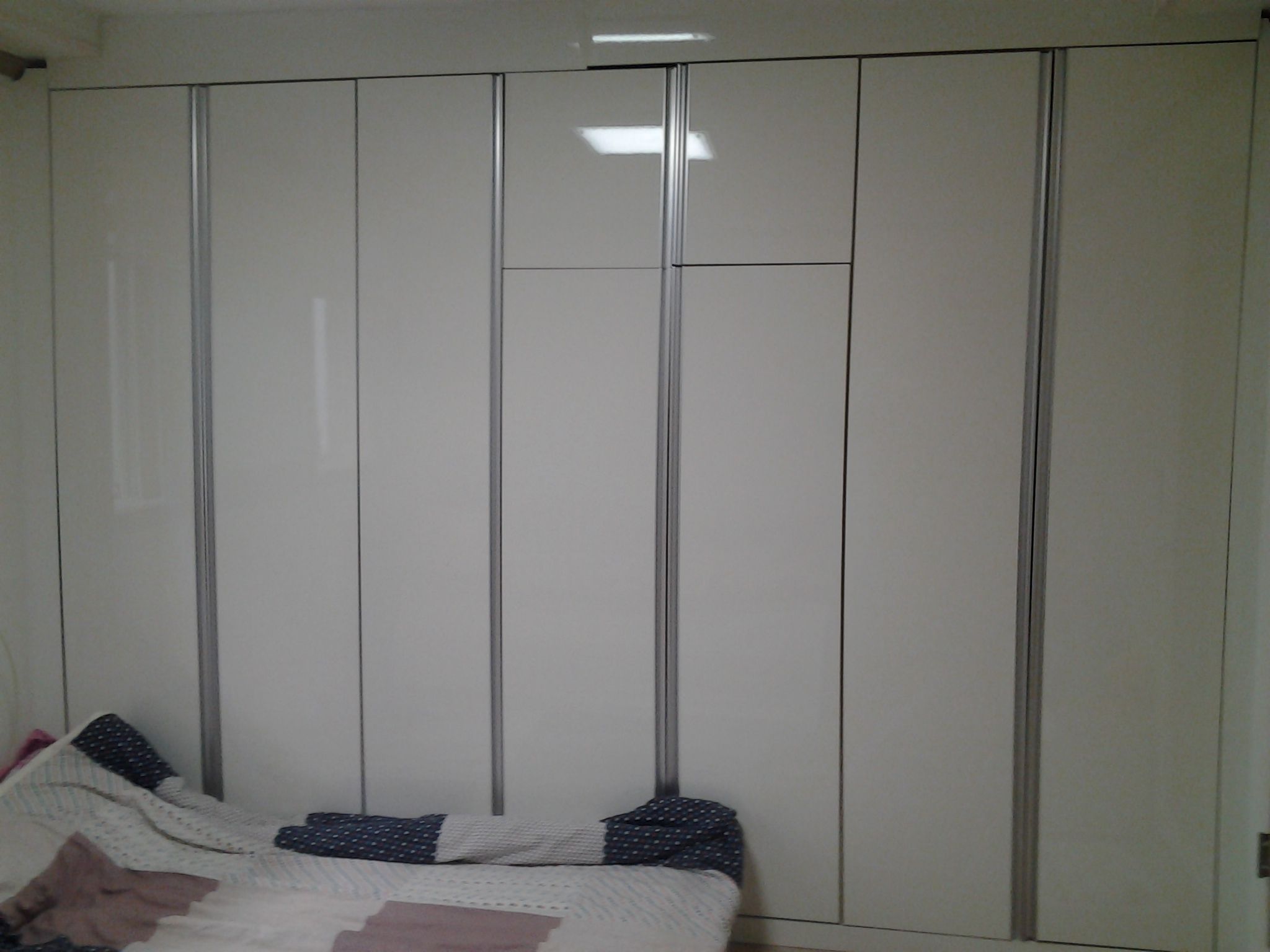 UV펄 여닫이 붙박이장