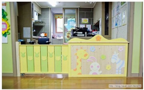 목공 왕초보의 유아안전문 만들기!(소나무+삼나무)