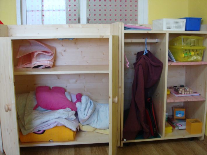 스프러스18mm로 만든 어린이집 이불장과 수납장