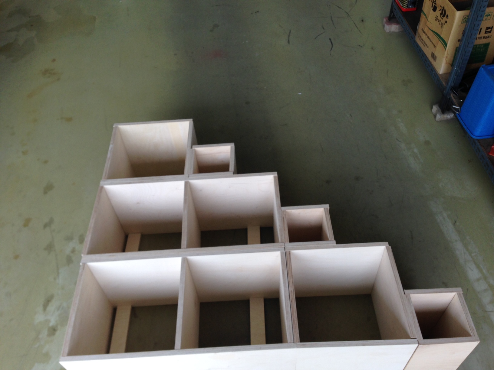 자작공간박스로 만든 침대 계단