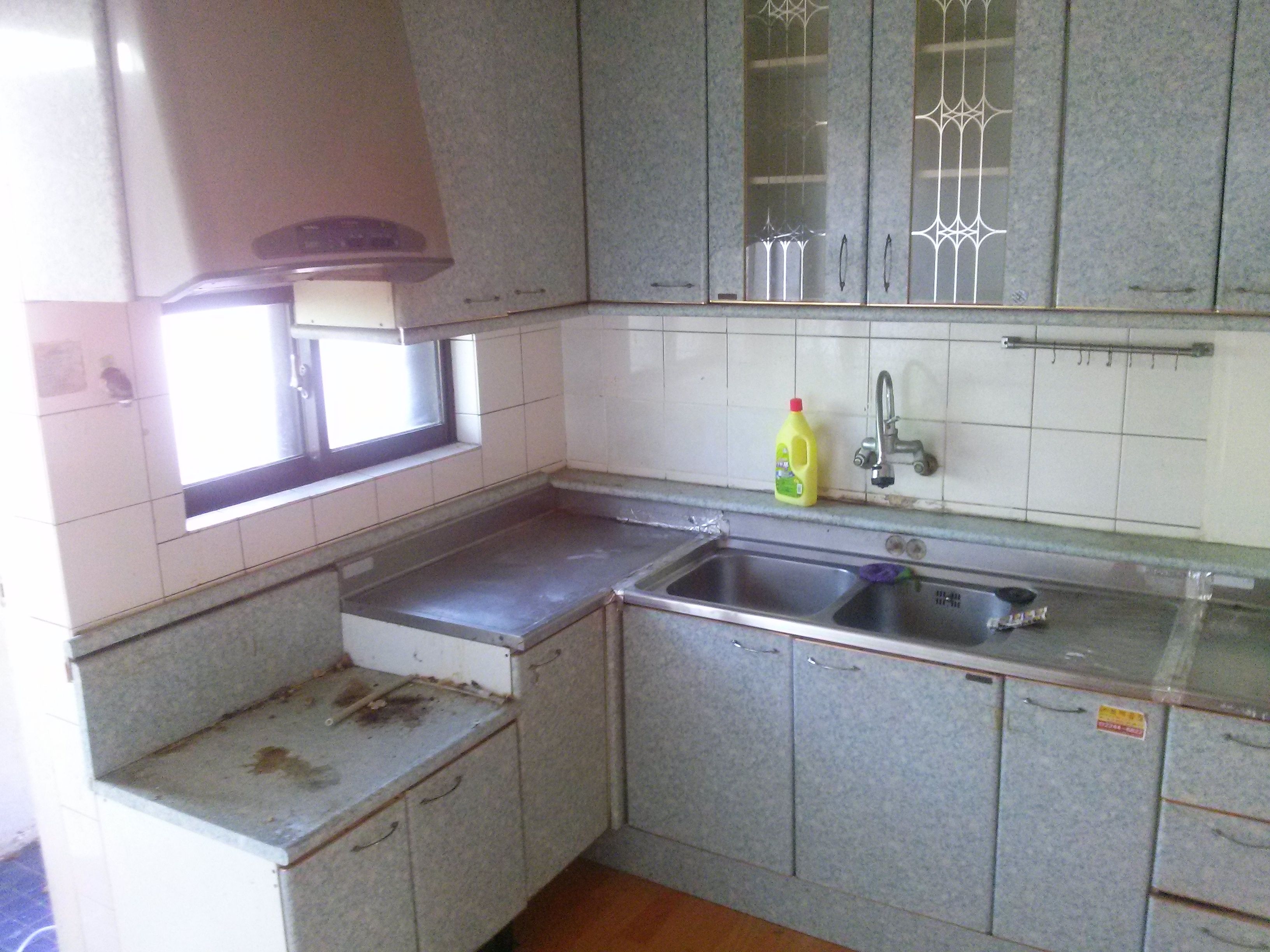 자작나무 합판으로 만든 싱크대 원목상판 입니다.