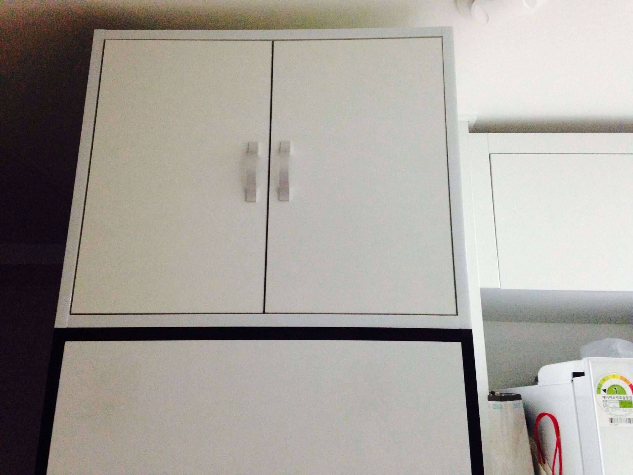 코팅합판으로 만든 수납장