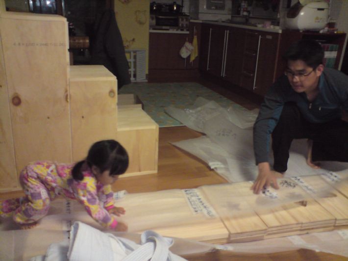 입학하는 딸아를 위한 스마트 침대 조립기~
