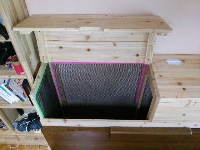 침대머리맡 수납장