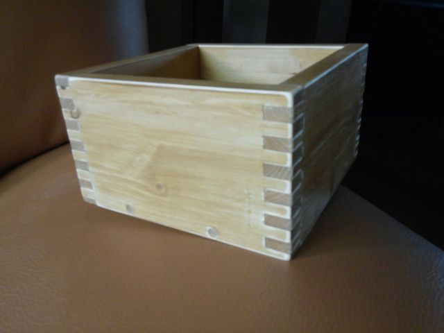 리모컨 수납함? 화분??