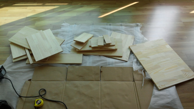 소나무로 만든 화장대