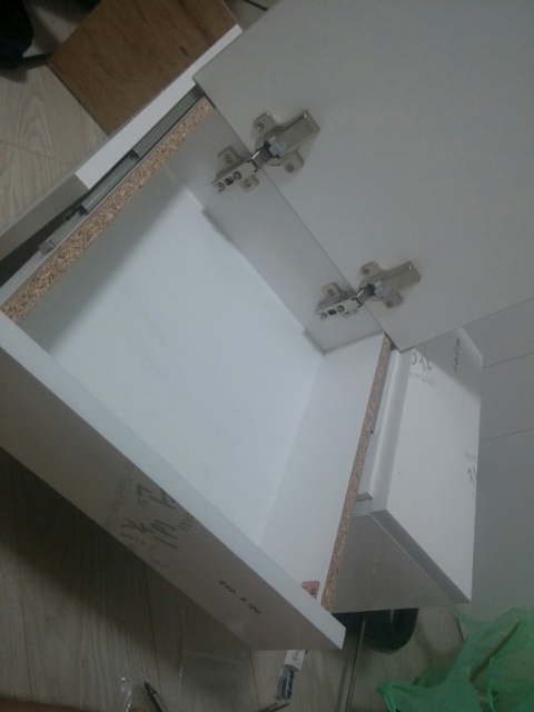 코팅 합판으로 만든 덮개형 화장대