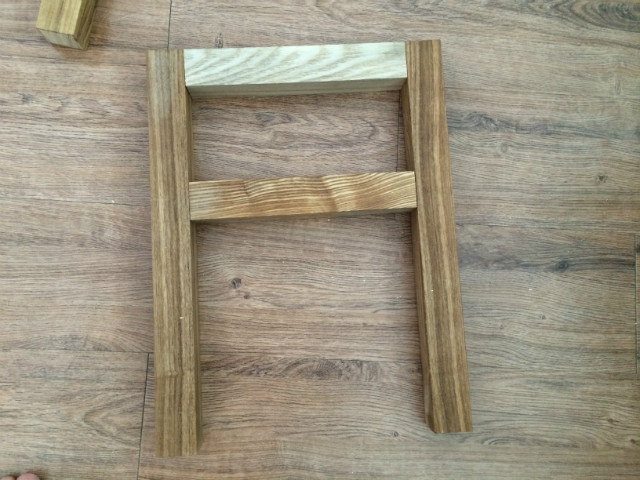 물푸레나무 협탁완성