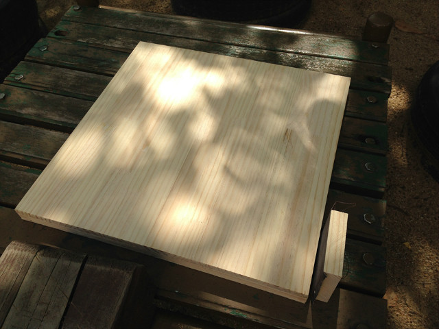 성 받침대 만들었어요.