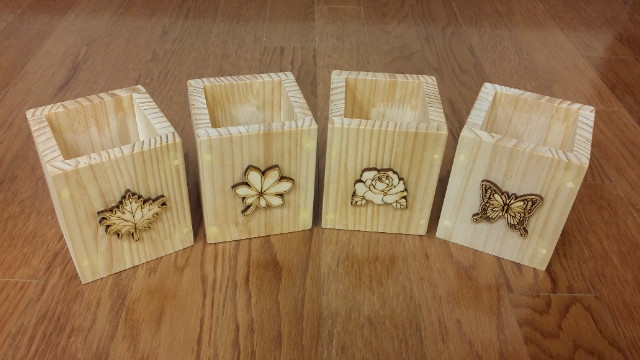 집성목으로 만든 연필꽂이