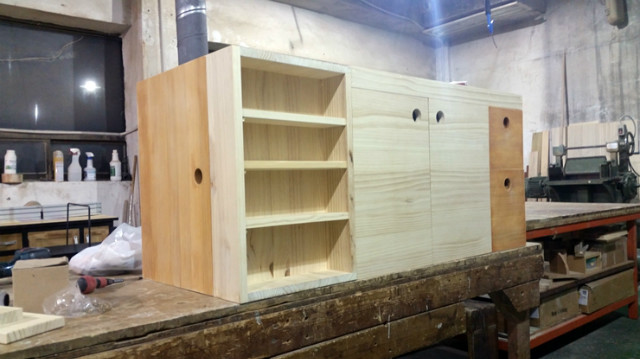 뉴송 집성목으로 만든 수납장 우드스테인 내츄럴오크