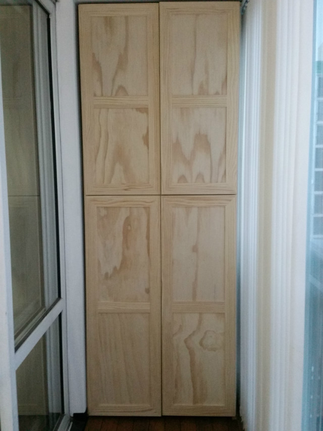 코팅합판과 시즈닝 문짝으로 만든 베란다 수납장