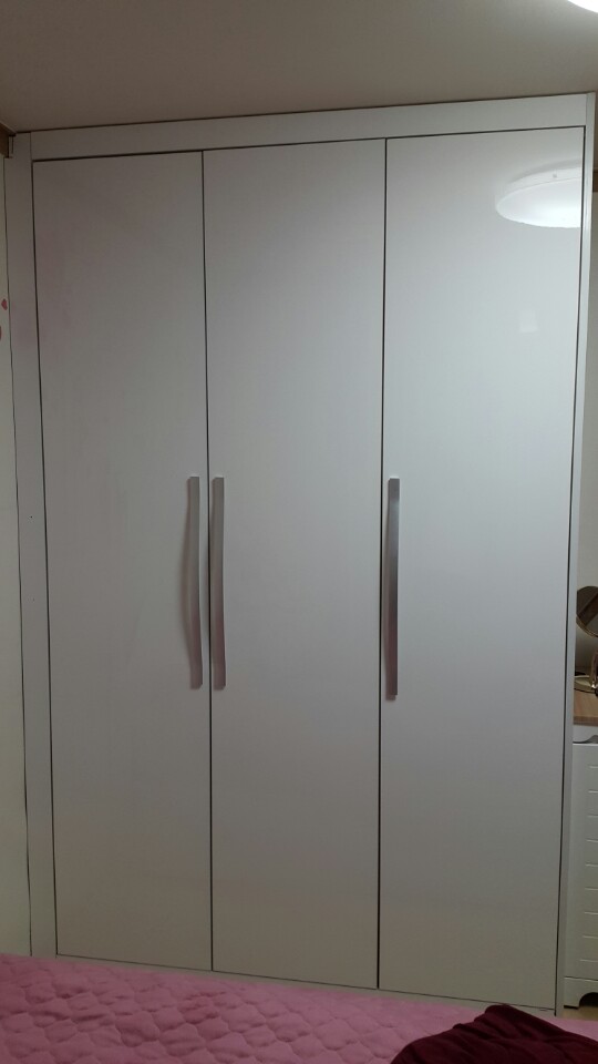 처음 작업한 작은방 붙박이장 