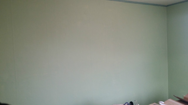 벽 한 면을 수납 공간으로 바꾼 선반