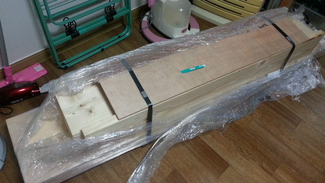 구조목으로 만든 생애 첫작품 침대