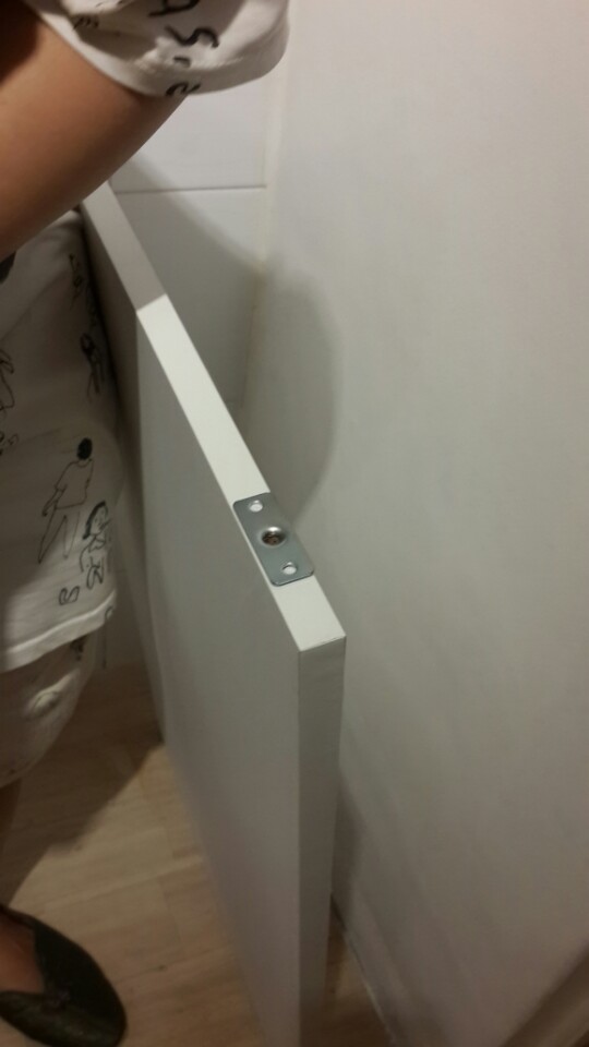 싱크 하부장 좁은 공간 살리기 - LT망 설치 