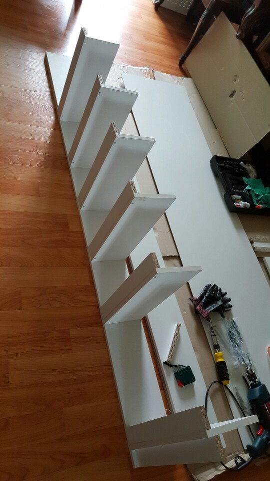 인출식 틈새 수납장