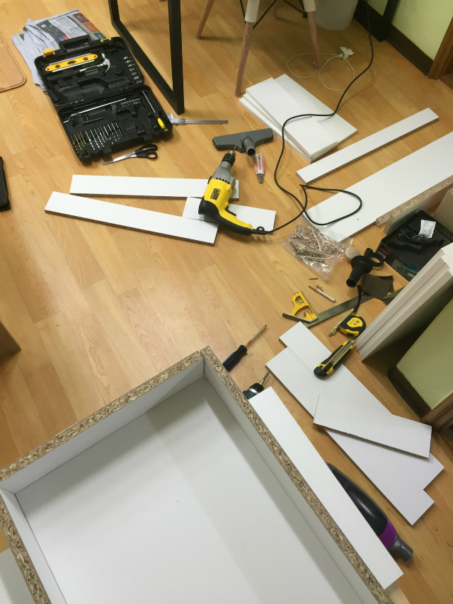 수납장 만들어봤어요.