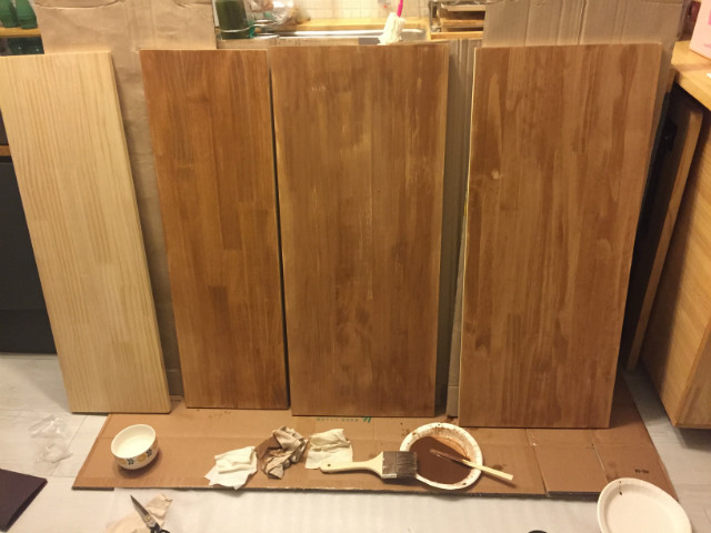 소나무에 스테인으로 멋진 컬러 만들어서 선반 만들기