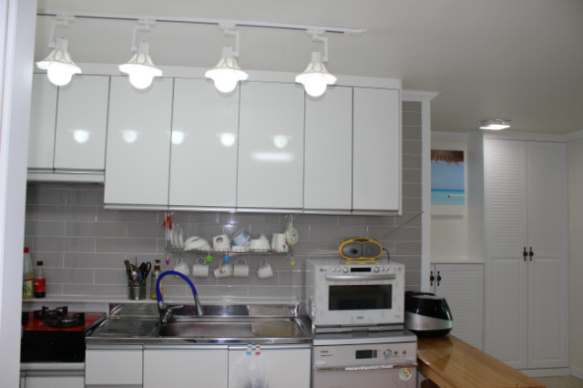 주방 씽크대 자작원목으로 부분교체했어요~