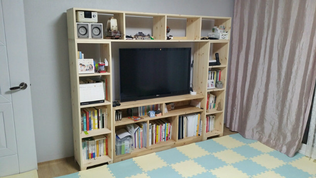 원목TV책장이랑 영정함