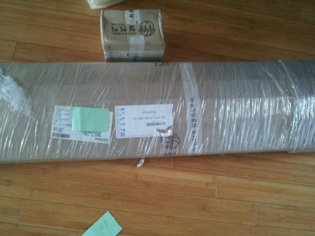 짜맞춤 테이블 만들어서 선반용도로 썼습니다.