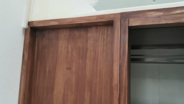 웨스턴 스윙도어 중문